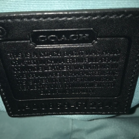 Authentic Coach on the shoulder bag - Picture 4 of 8